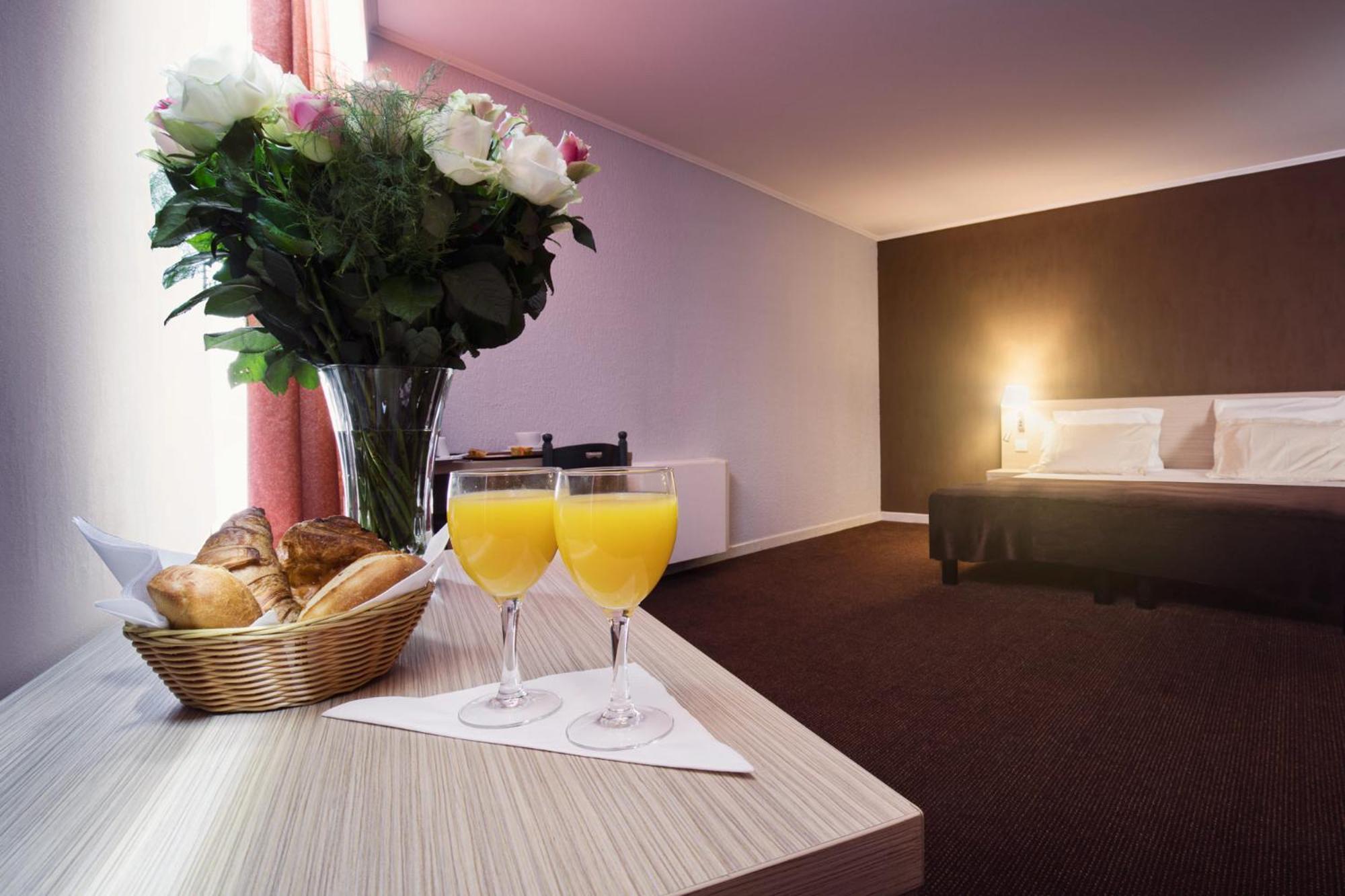 Hotel De L'Etoile Αντίμπ Εξωτερικό φωτογραφία